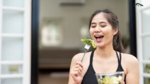 Screen Time and Gut Health: How Digital Habits Shape Digestion, Behavior, and Well-Being (2025 Guide)